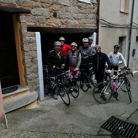 Antico Restauro Lejlighed Fonni